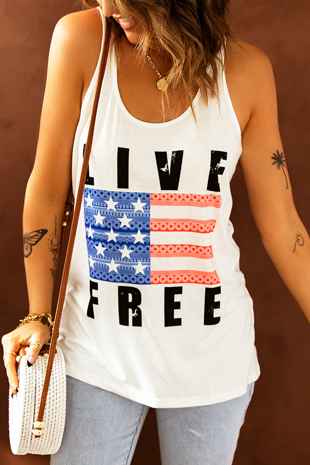 Camiseta sin mangas con gráfico de rayas y estrellas LIVE FREE
